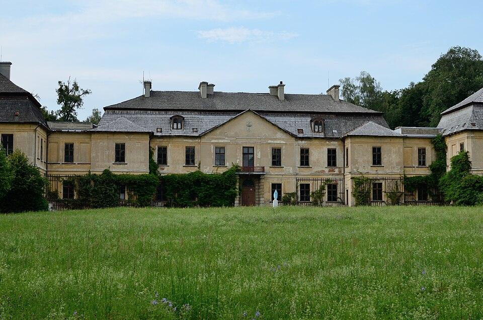 Pałac Zamoyskich "Klemensów"