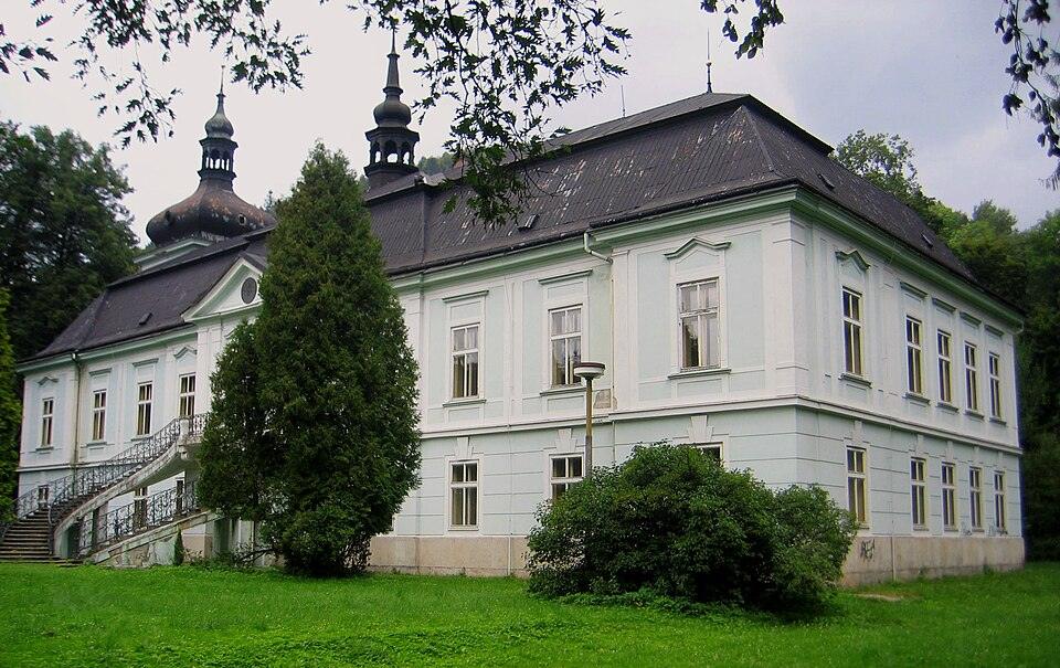 Zámek Horní Maršov
